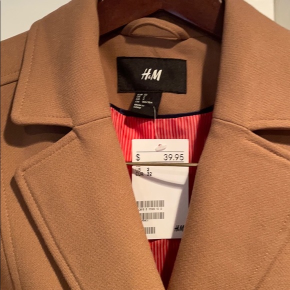 NWT- H&M Beige Coat - Picture 3 of 8